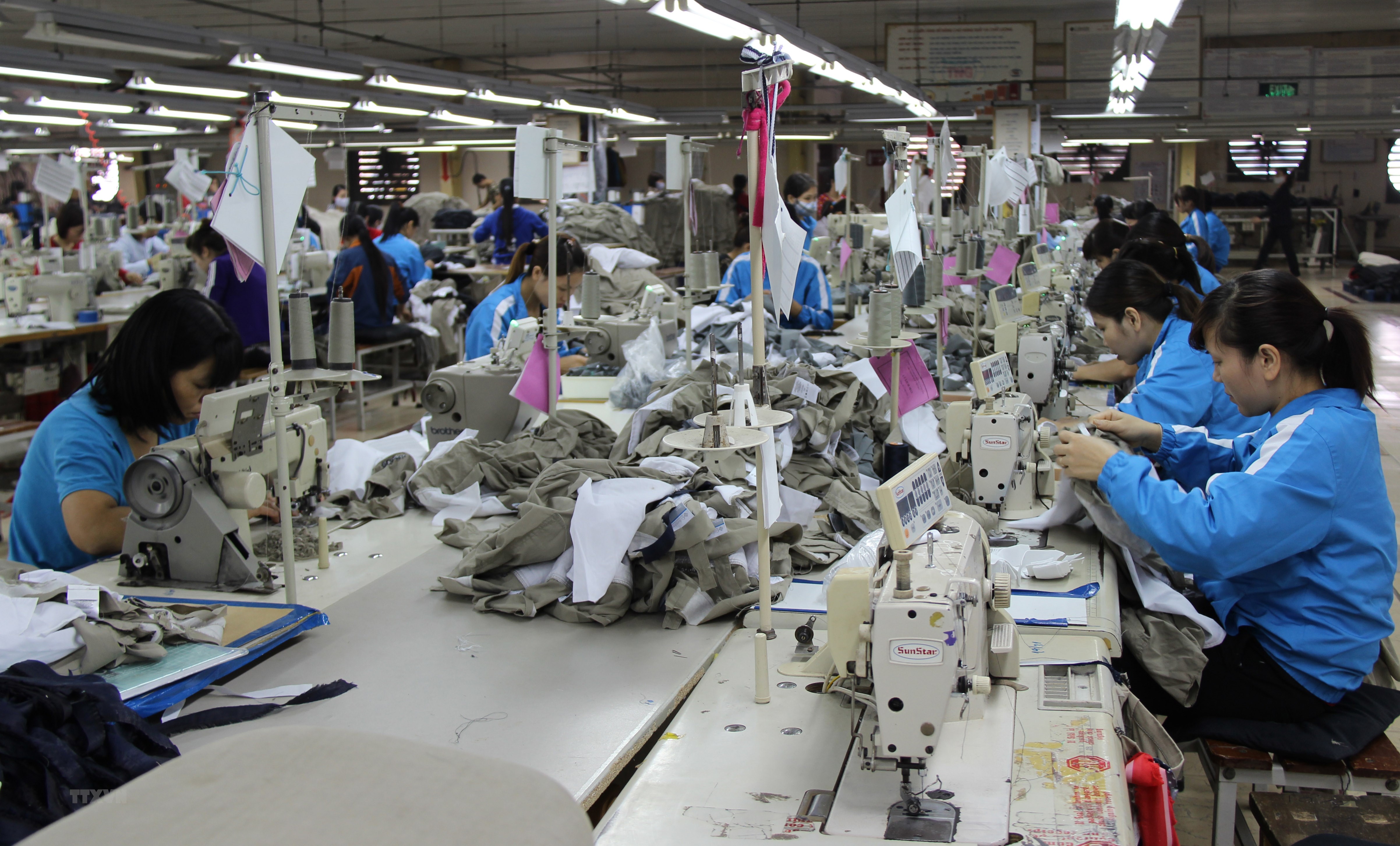 Các nhà sản xuất dệt may đang chuyển hướng sang Đông Nam Á | Kinh doanh | Vietnam+ (VietnamPlus)